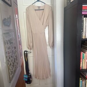 Pink silky dress. Elegant!